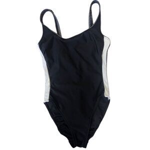 Miraclesuit-One Piece-Black-Shaping & Control Design-Piping Detail- 8-Resortwear